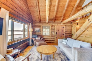 Casa (2 Bedrooms) | Interior