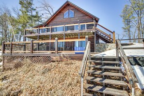House (2 Bedrooms) | Interior - Lakefront Park Rapids Cabin w/ Decks & Boat Dock! (Park Rapids)