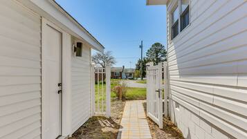 Apartment (0 Bedroom) | Interior