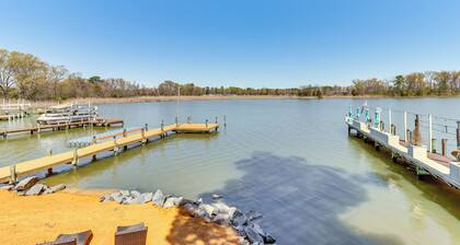 Waterfront Colonial Beach Studio w/ Boat Dock!