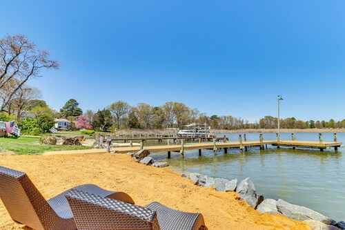 Waterfront Colonial Beach Studio w/ Boat Dock!