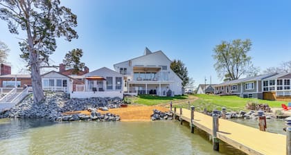 Waterfront Colonial Beach Studio w/ Boat Dock!