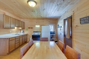 Private kitchen - Lakefront Resort Cabin w/ Porch in Park Rapids! (Park Rapids)