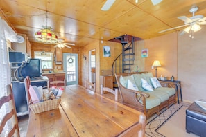 House (1 Bedroom) | Interior - Lakefront Delta Cabin Rental w/ Boat Dock + Deck! (Delta)