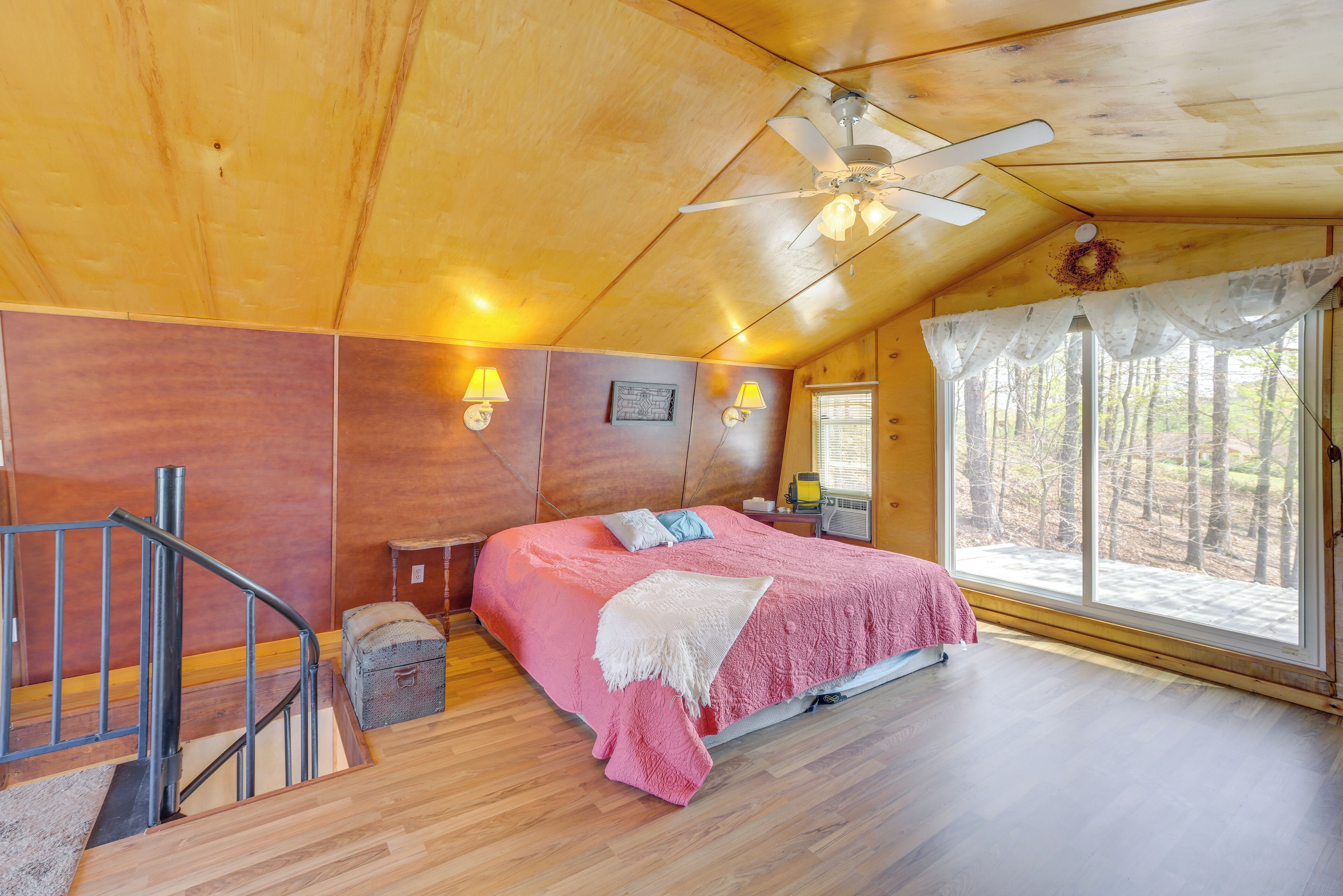 House (1 Bedroom) | Interior