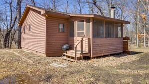 Unclassified image, 3 of 25, button - Lake Access, Boat Slip: Wooded Park Rapids Cabin! (Park Rapids)
