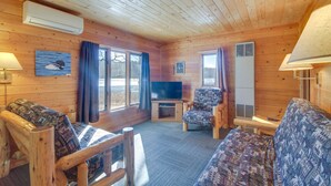 Living area - Dog-friendly Park Rapids Retreat w/ Boat Dock! (Park Rapids)
