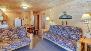 Interior - Dock & Resort Amenities: Park Rapids Cabin! (Park Rapids)