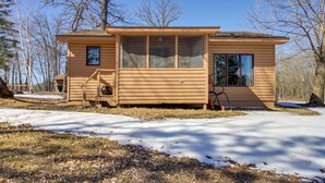 Interior - Dock & Resort Amenities: Park Rapids Cabin! (Park Rapids)