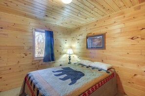 3 bedrooms, free cribs/infant beds, bed sheets