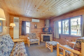 Interior - Serene Park Rapids Cabin: Fire Pit, Lake Access! (Park Rapids)