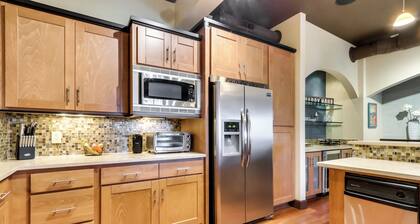 Walk Downtown: Stunning Condo w/ Attached Garage