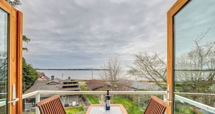 Beautiful Birch Bay Retreat w/ Deck & Fire Pit!
