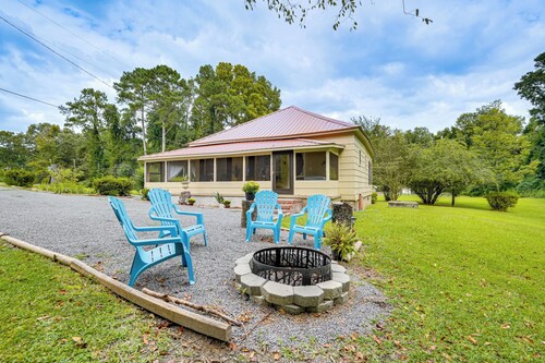 Lakeview Vacation Rental - Walk to Crystal Lake!