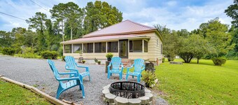 Lakeview Vacation Rental - Walk to Crystal Lake!