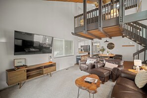 Télévision, baby-foot