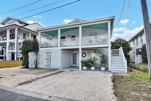 Exterior - Jasmine House Lower - 3 bedroom/1 bath duplex in Wrightsville Beach (Wrightsville Beach)