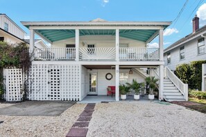 Exterior - Jasmine House Lower - 3 bedroom/1 bath duplex in Wrightsville Beach (Wrightsville Beach)
