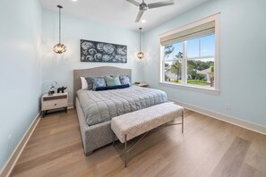 4 Schlafzimmer, Schreibtisch, Internetzugang, Bettwäsche