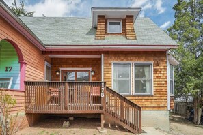 Exterior - Garden of the Gods Base Camp  Dog-Friendly (Colorado Springs)