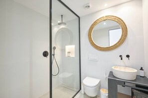 Hair dryer, towels, soap, shampoo - Hotel Ca Sa Pagesa (Santa Margalida)