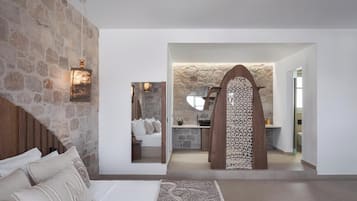 Deluxe Room | Egyptian cotton sheets, premium bedding, memory-foam beds, in-room safe