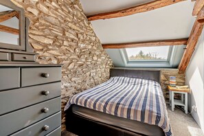 2 bedrooms, iron/ironing board, travel crib, free WiFi
