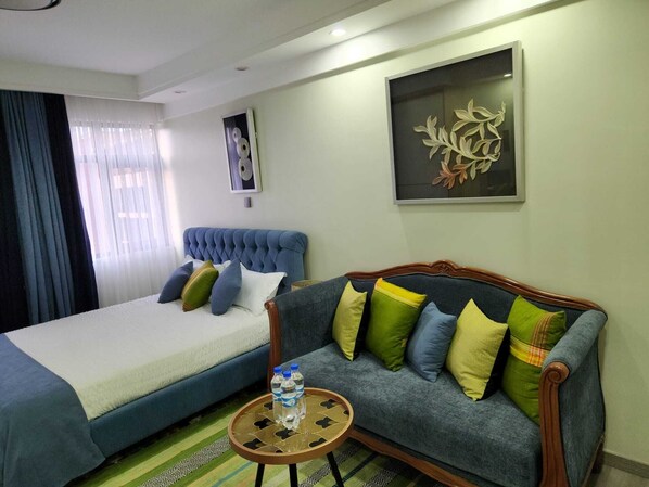 1 chambre, fer et planche à repasser, Wi-Fi, literie fournie