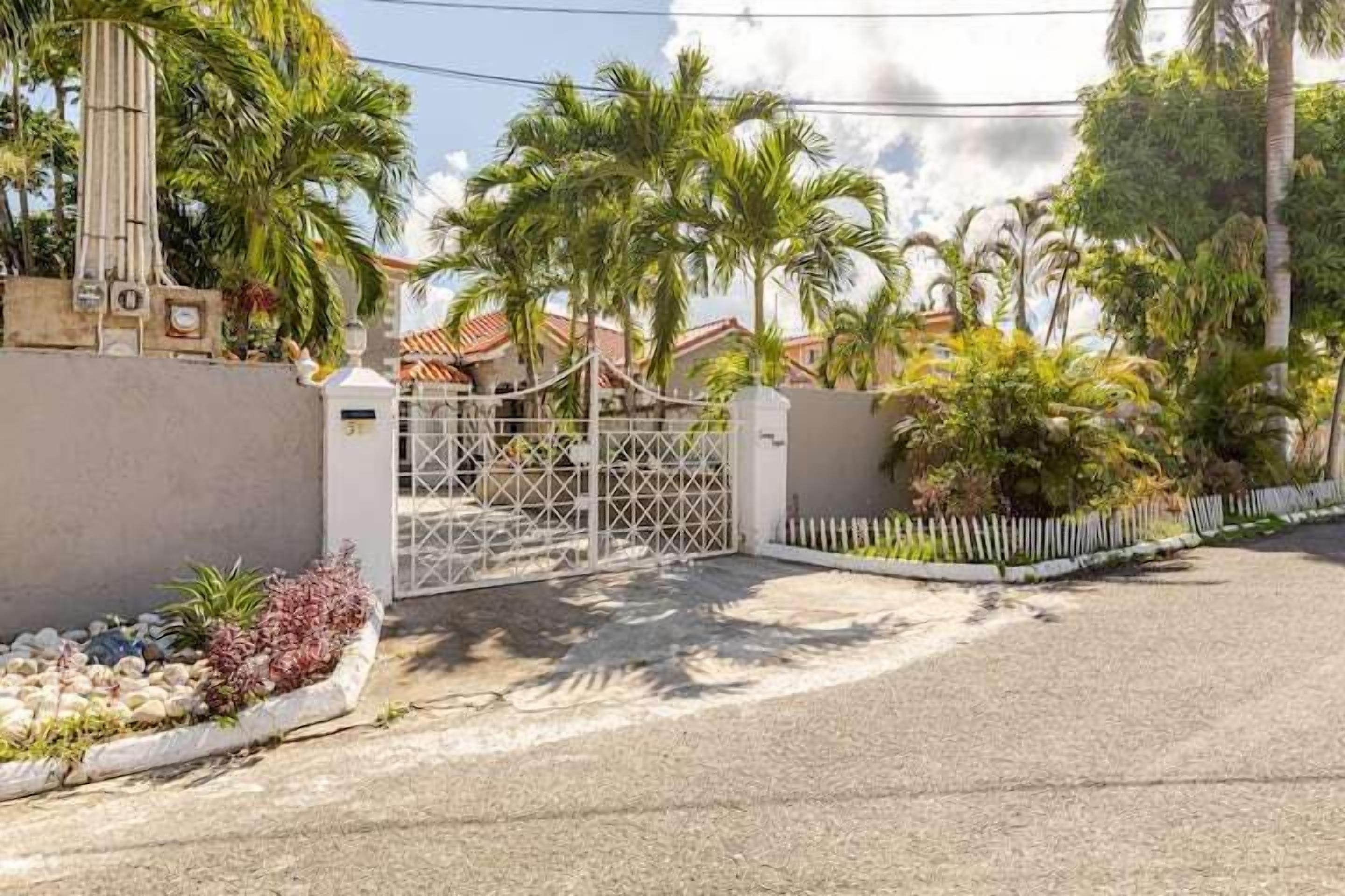 Fachada da propriedade