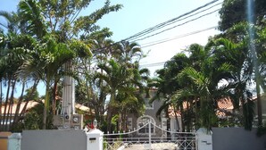 Ngoại thất