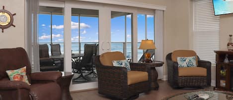 Smart TV, chimenea, reproductor de DVD