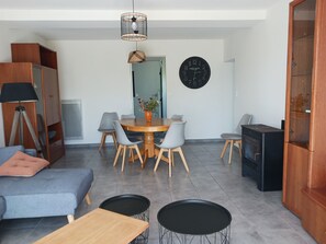 Smart TV, tenis de mesa y libros