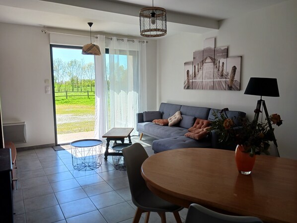 Smart TV, tenis de mesa y libros