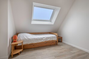 3 室のベッドルーム、WiFi (無料)