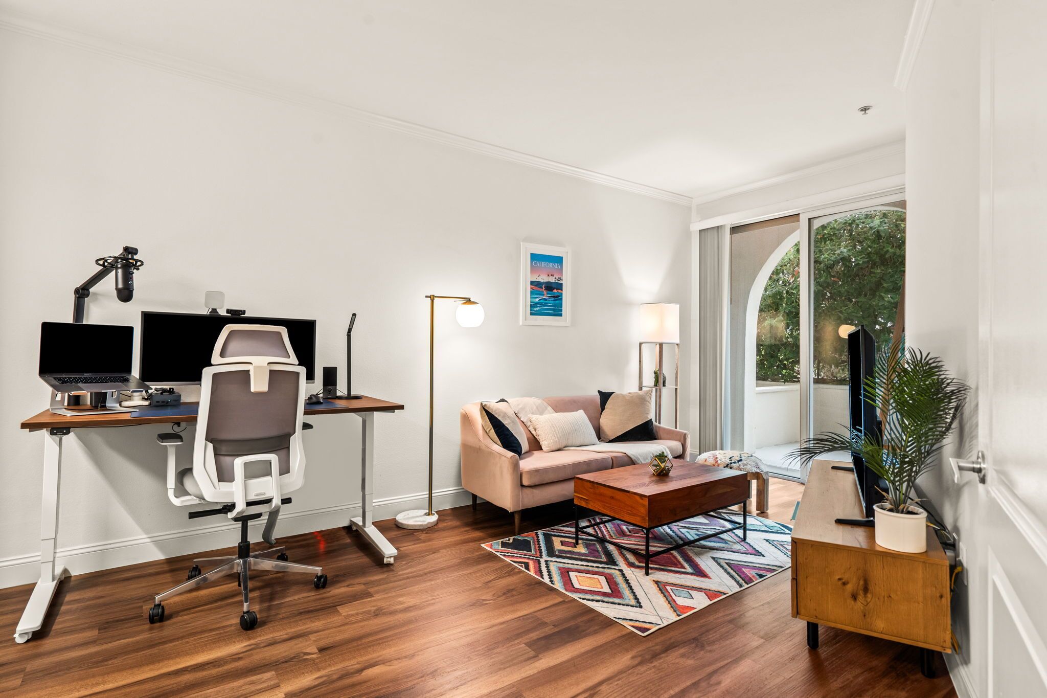 Playa Vista 1 BR w/ Office by Anyplace - 11666