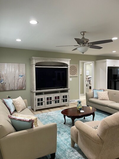 Peaceful private 3 bedroom & 2 bathroom new home near Mammoth Cave.