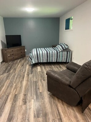 1 quarto, ferros/tábuas de passar roupa, Wi-Fi, roupa de cama