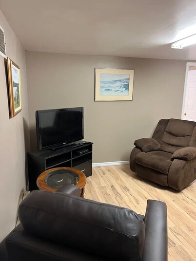 Lovely One bedroom unit, close to Stephenville

