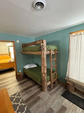 2 habitaciones, wifi gratis y ropa de cama 