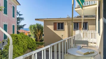 Apartemen (2 Bedrooms) | Bagian depan properti