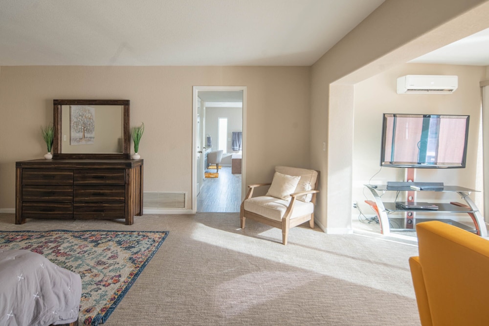 Fountain Hills Gem w/ HTD Pool, Hot Tub, Game Room, and Views! Fountain Hills Vrbo