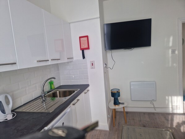 公寓 | 私人厨房 | 冰箱、烤箱、炉灶、电热水壶