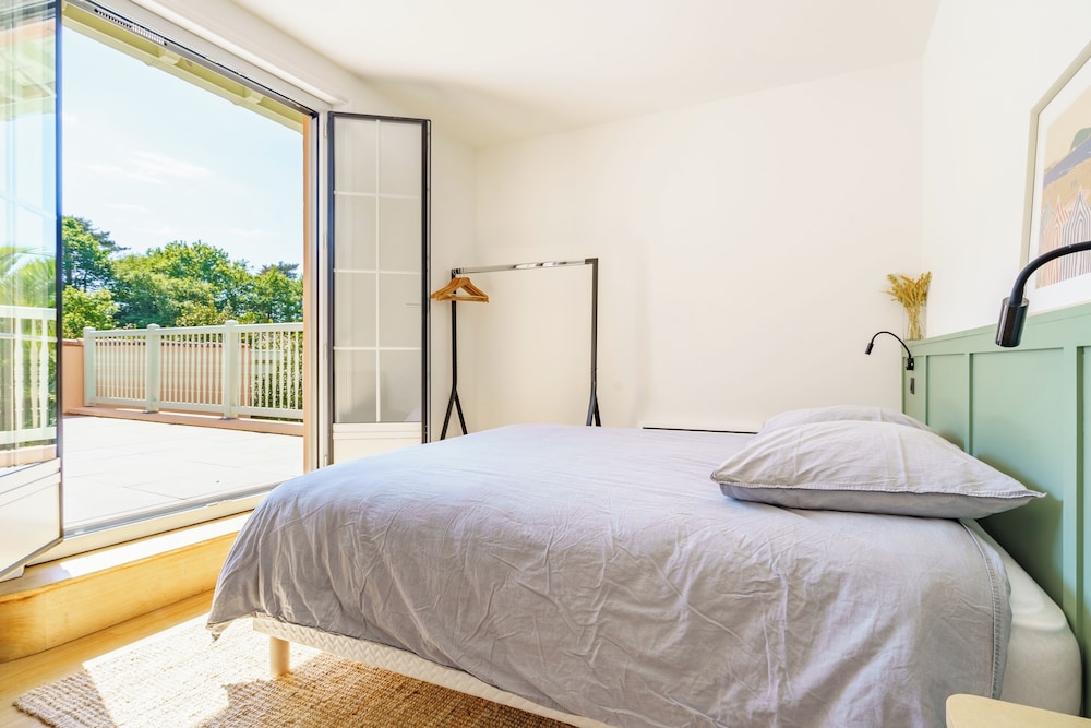 Grande Villa Familiale Rénovée, Immense Jardin & Pelote Basque, 9min De La Plage - Biarritz