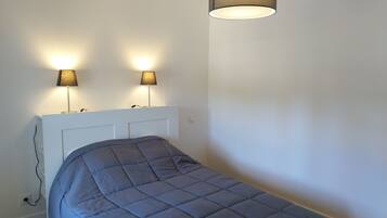 2 bedrooms, travel crib, WiFi, bed sheets