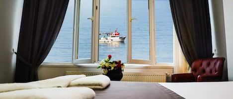 Standaard kamer, uitzicht op zee | 1 slaapkamer, luxe beddengoed, geluiddichte muren, gratis wifi