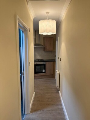 Apartment | Private kitchen | Fridge, microwave, oven, stovetop - The Mill 2-bed Apartment in Canary Wharf (London)