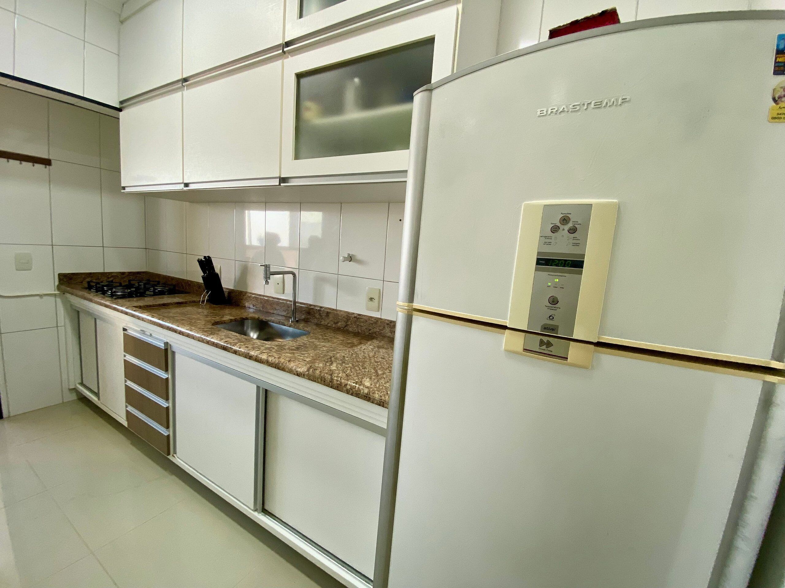 Appartement panoramique | Cuisine privée | Réfrigérateur, vaisselle et ustensiles
