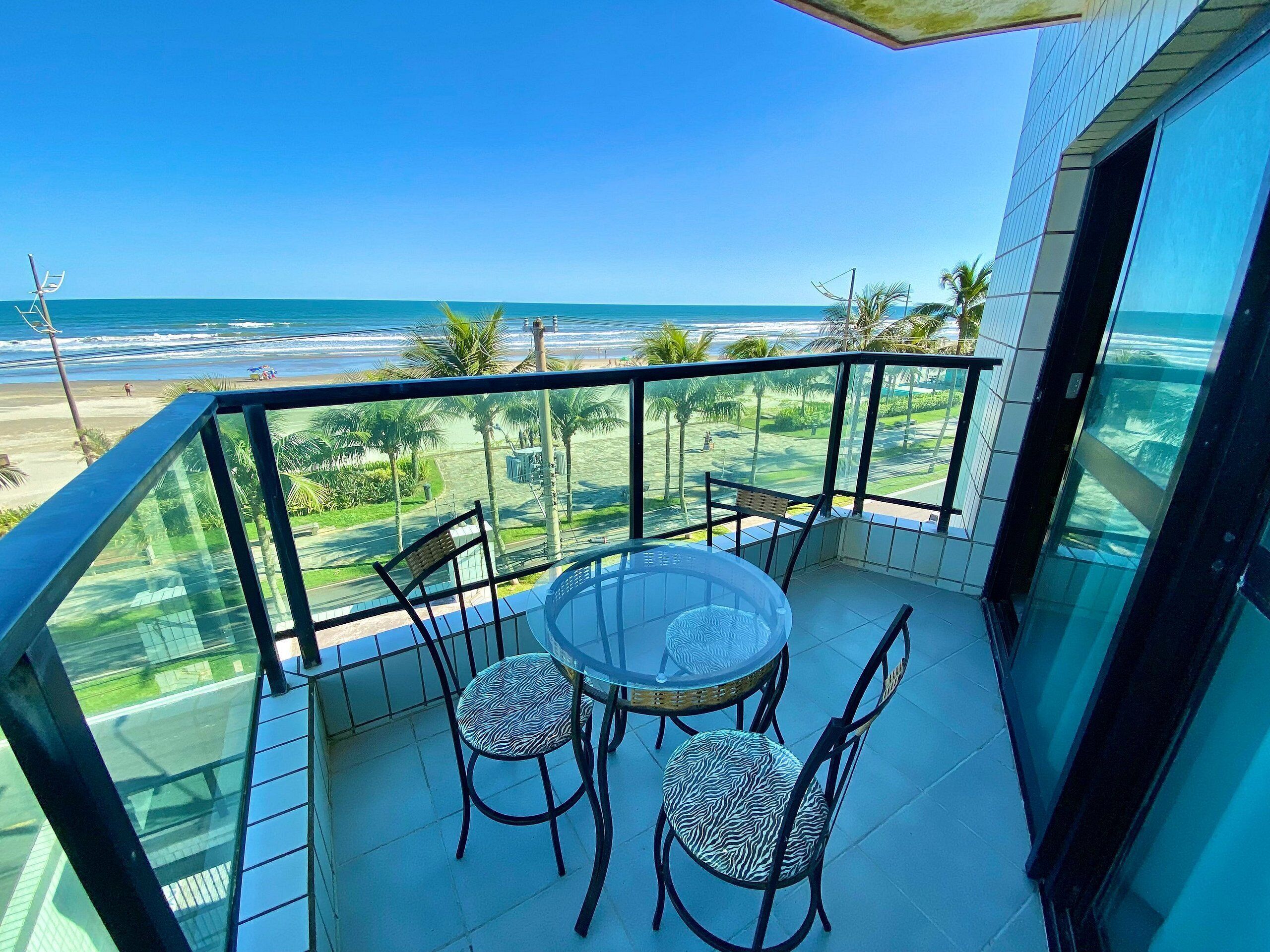 Family Apartment | Outdoor dining