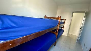 Family Apartment | Free WiFi, bed sheets