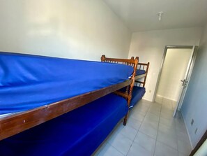 Family Apartment | Free WiFi, bed sheets - Edifício Morada do Imperador (Praia Grande)